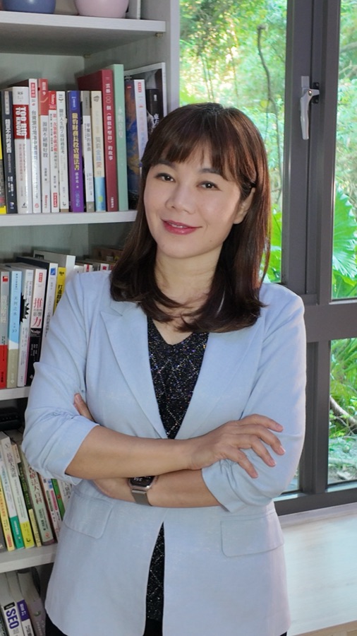 林筠騏 April Lin